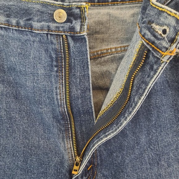 Levis Jeans Mens 42x30 Blue 550 Straight Leg Relaxed Fit Jeans Classic Work EUC - Picture 4 of 12